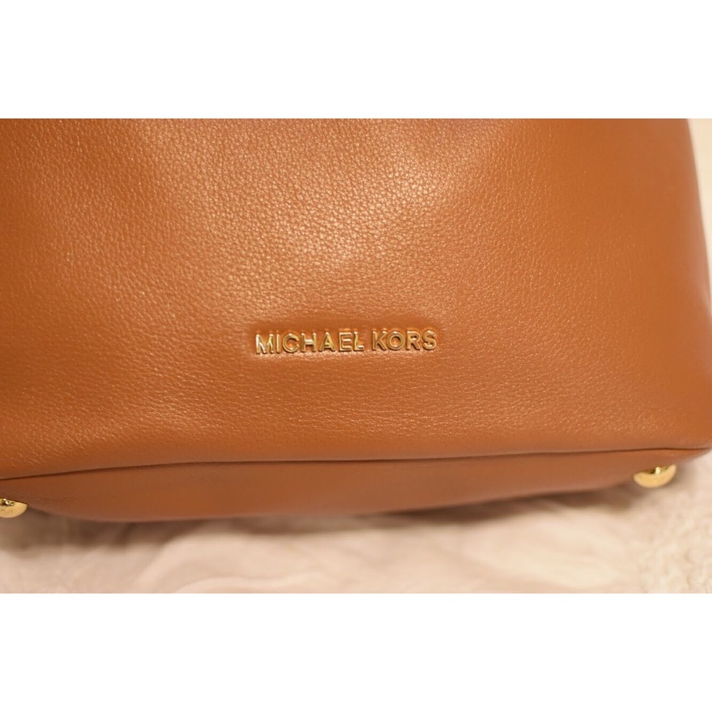 Michael Kors Brooke Leather Tote - Picture 7 of 8